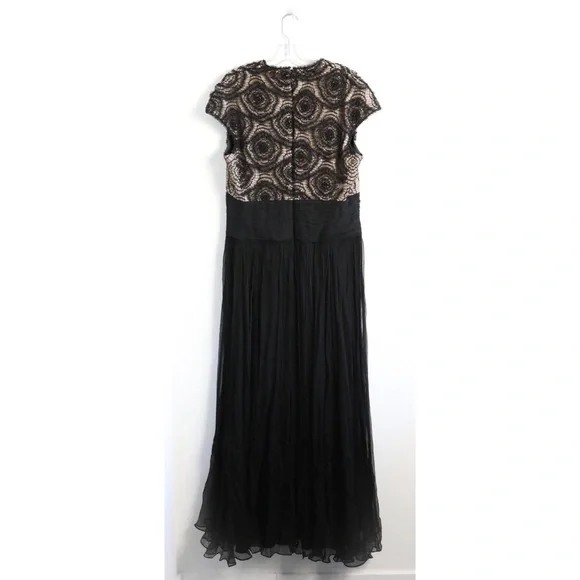 Tadashi Shoji evening dress black gown upscale chic maxi long event gala lace 16 - Picture 2 of 8